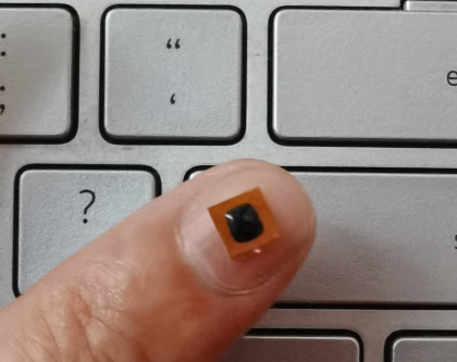 微型NFC标签，尺寸超小迷你，让您在空间微小的产品上也可以安装，尽享科技感！